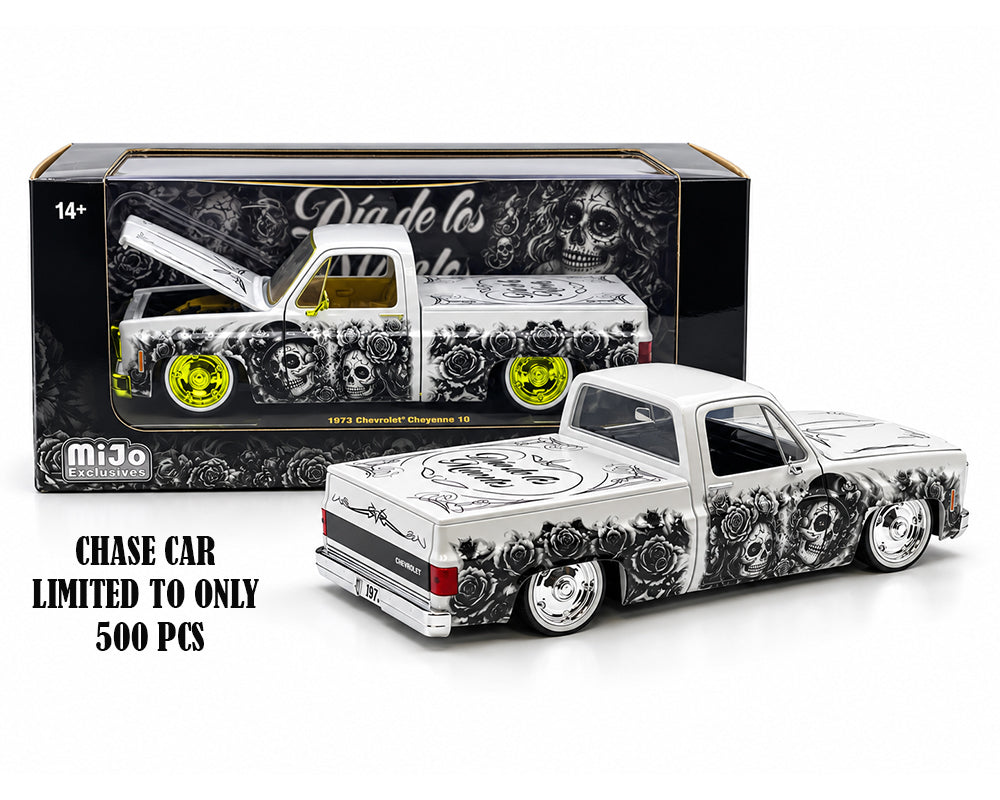 M2 Machines Mijo Exclusives – 1978 Chevrolet C10 Squarebody Día de los Muertos (1:24 Scale)